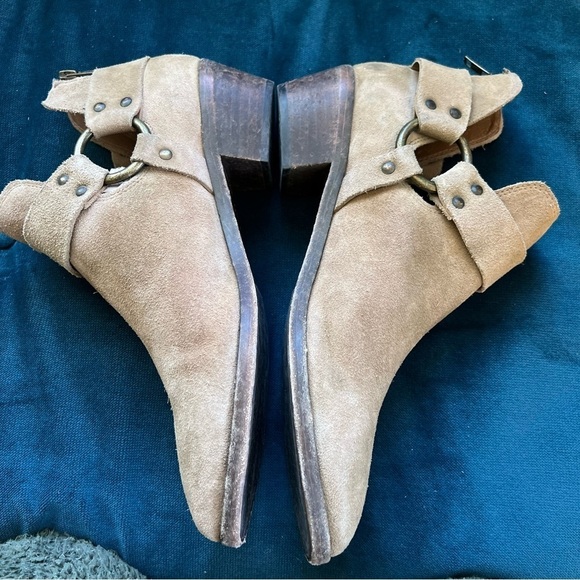 FRYE LEATHER SUEDE DISTRESSED HARNESS ANKLE BOOTS SIZE 10 EUC - Picture 4 of 12